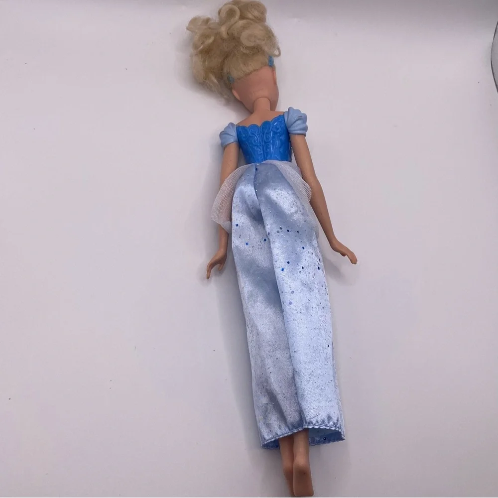 Hasbro Disney Royal Shimmer‎ Blue Princess Cinderella Doll with Blonde Hair Used